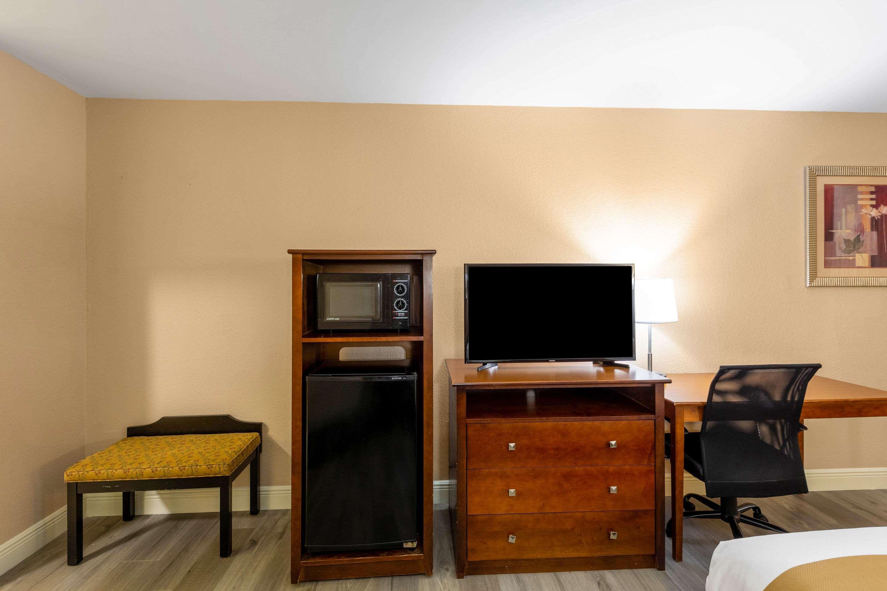 Quality Inn Quincy - Tallahassee West Bagian luar foto
